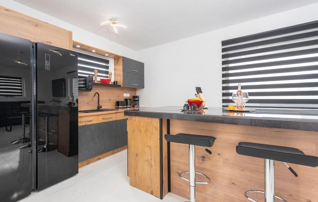 Luxurioeses Penthouse Welle Mit Whirlpool, Grill Und Meerblick Vir Exterior photo