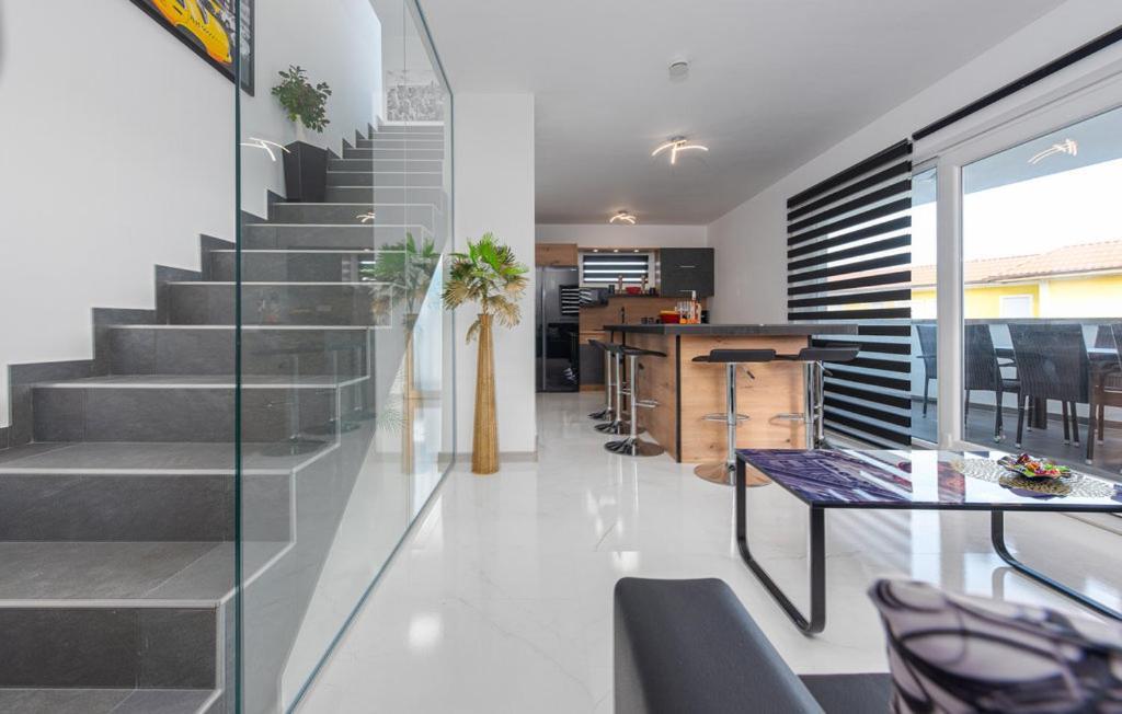 Luxurioeses Penthouse Welle Mit Whirlpool, Grill Und Meerblick Vir Exterior photo